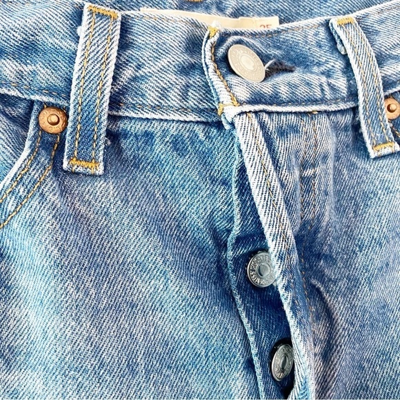 LEVI’S Wedgie Straight Jean In Oxnard Haze Medium Wash - Picture 10 of 14